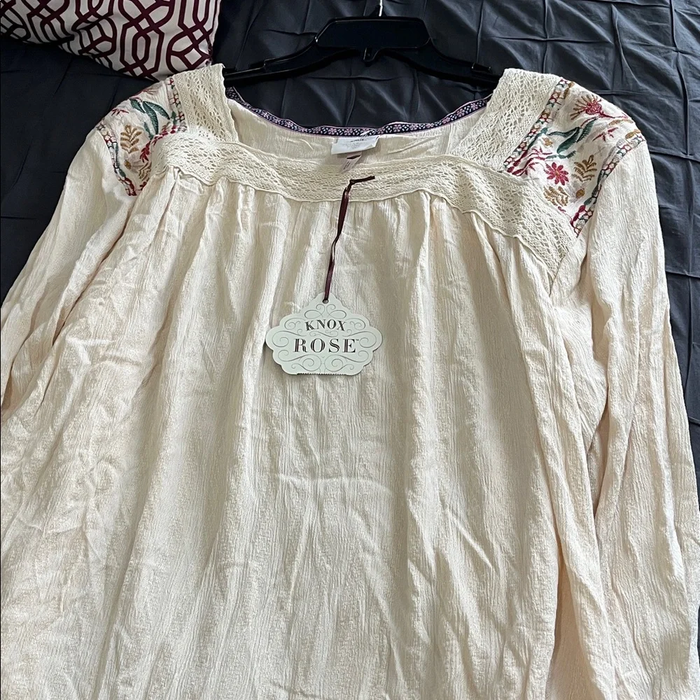 Plus Knox Rose Beige Embroidered Blouse - Picture 13 of 17